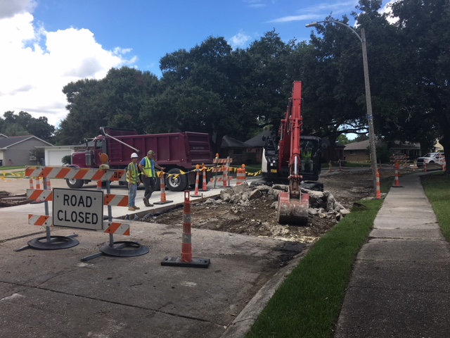 CREWS CONTINUE TO WORK AHEAD OF SCHEDULE ON LAKESHORE GROUP A PROJECT