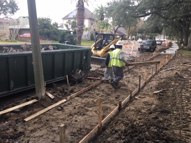 CREWS PREPARE FOR ADDITIONAL SCOPE OF WORK ON THE LAKESHORE GROUP A PROJECT