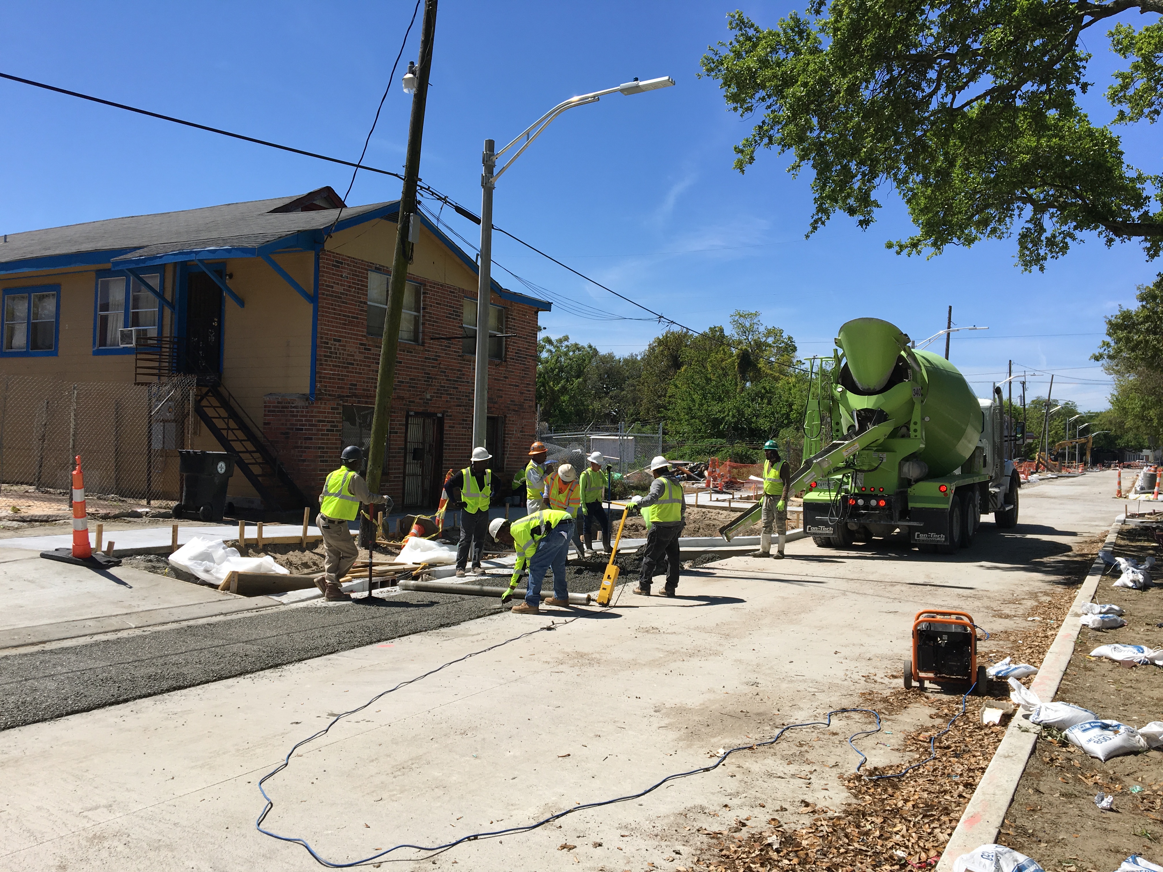 COMMAND CONSTRUCTION CREWS 96 PERCENT COMPLETE ON S. GALVEZ STREET PROJECT