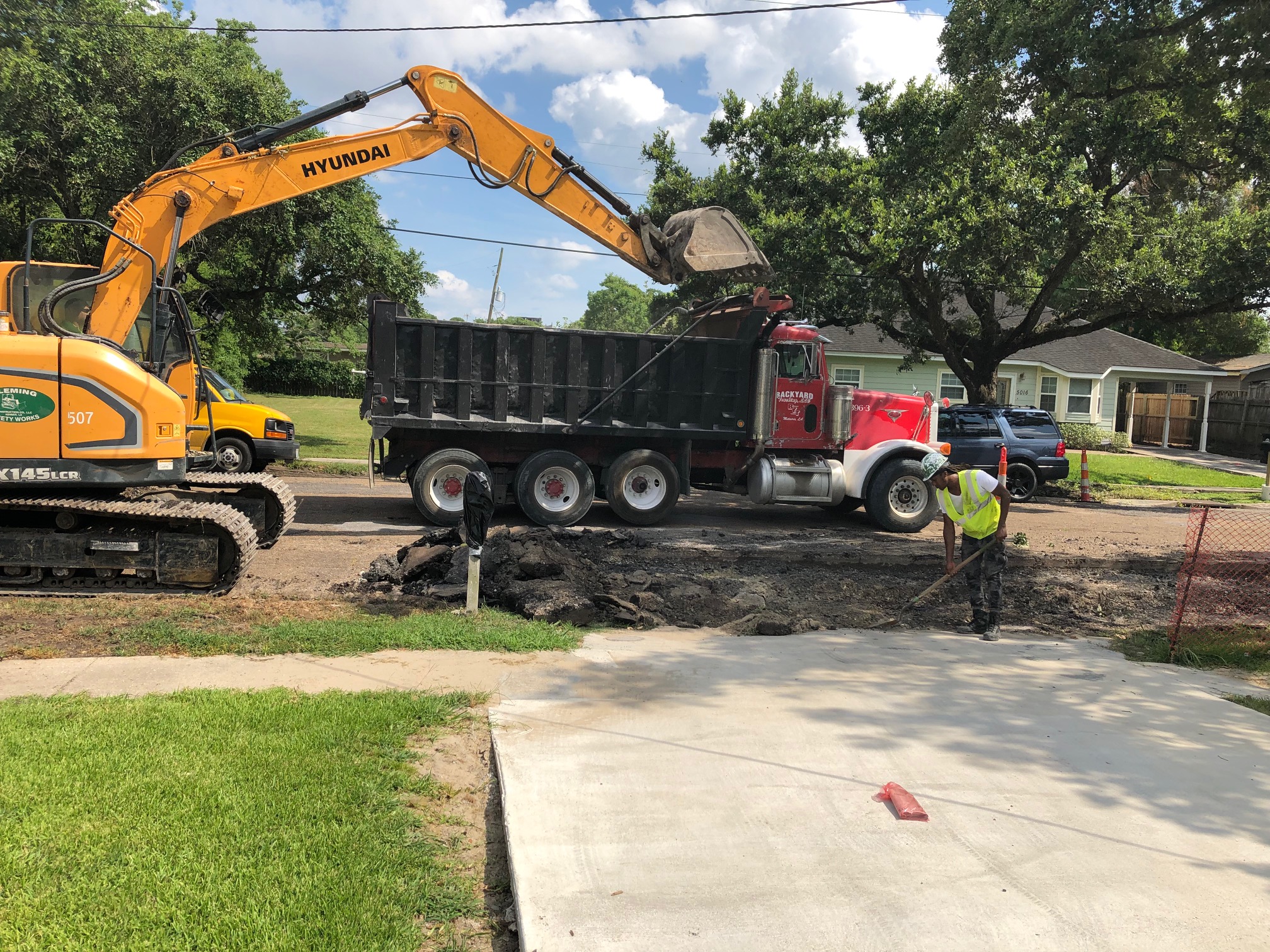 CONSTRUCTION CONTINUES IN PONTILLY ON MIRABEAU AND STEPHEN GIRARD CORRIDORS