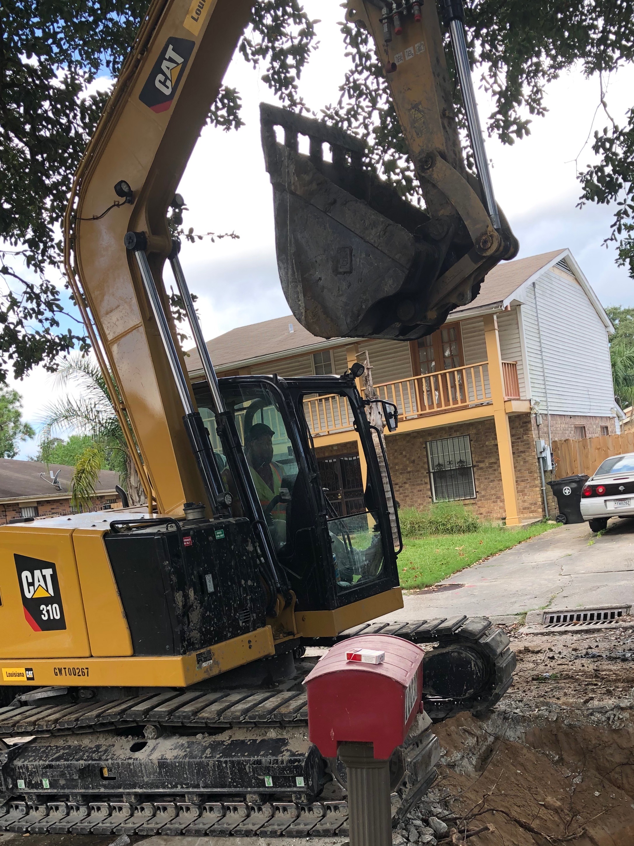 CREWS CLOSE TO COMPLETING WATER AND SEWER LINE REPLACEMENTS IN LITTLE WOODS NEIGHBORHOOD