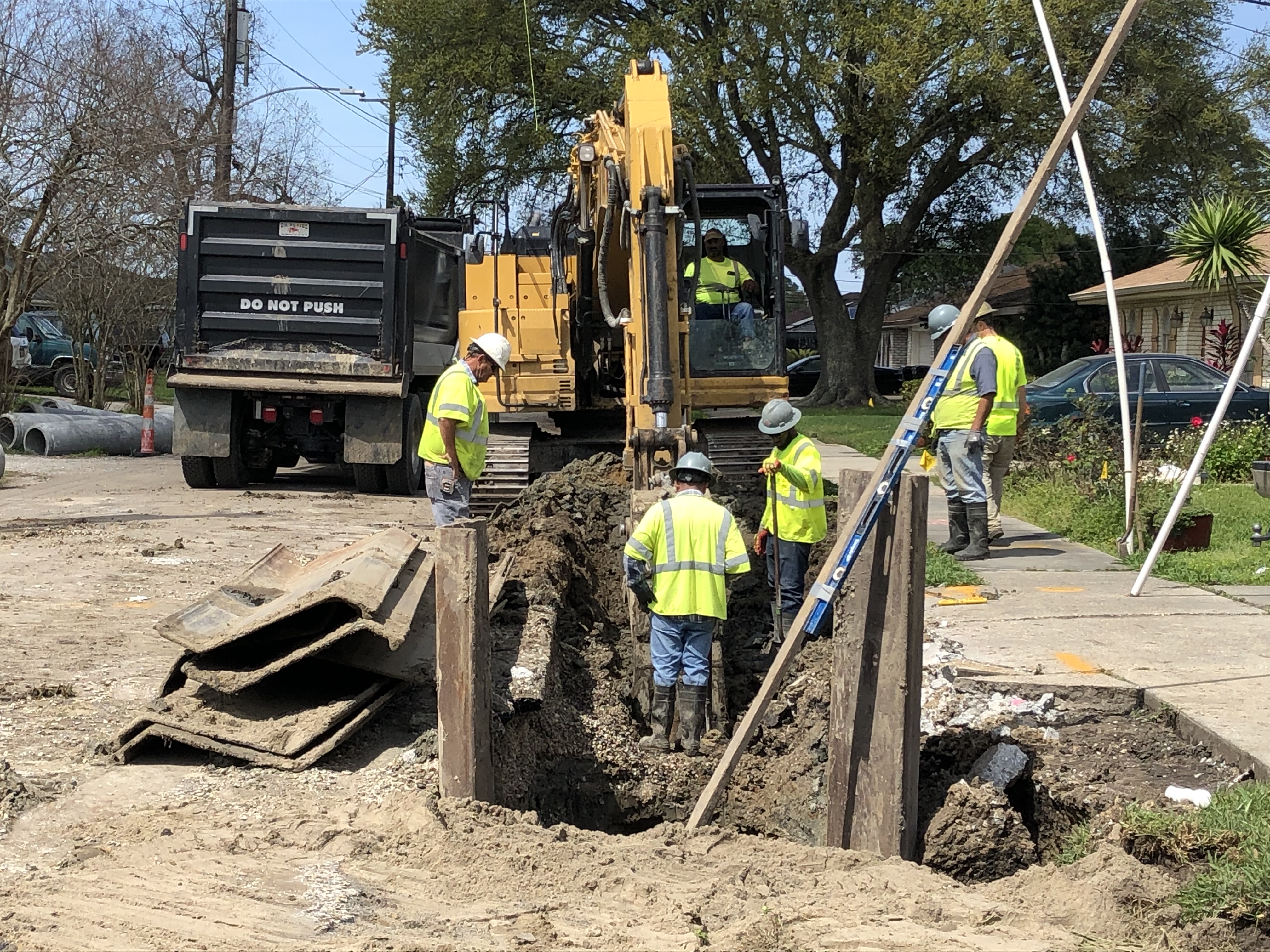 CREWS WORK WEEKENDS IN THE LITTLE WOODS NEIGHBORHOOD TO REMAIN ON SCHEDULE