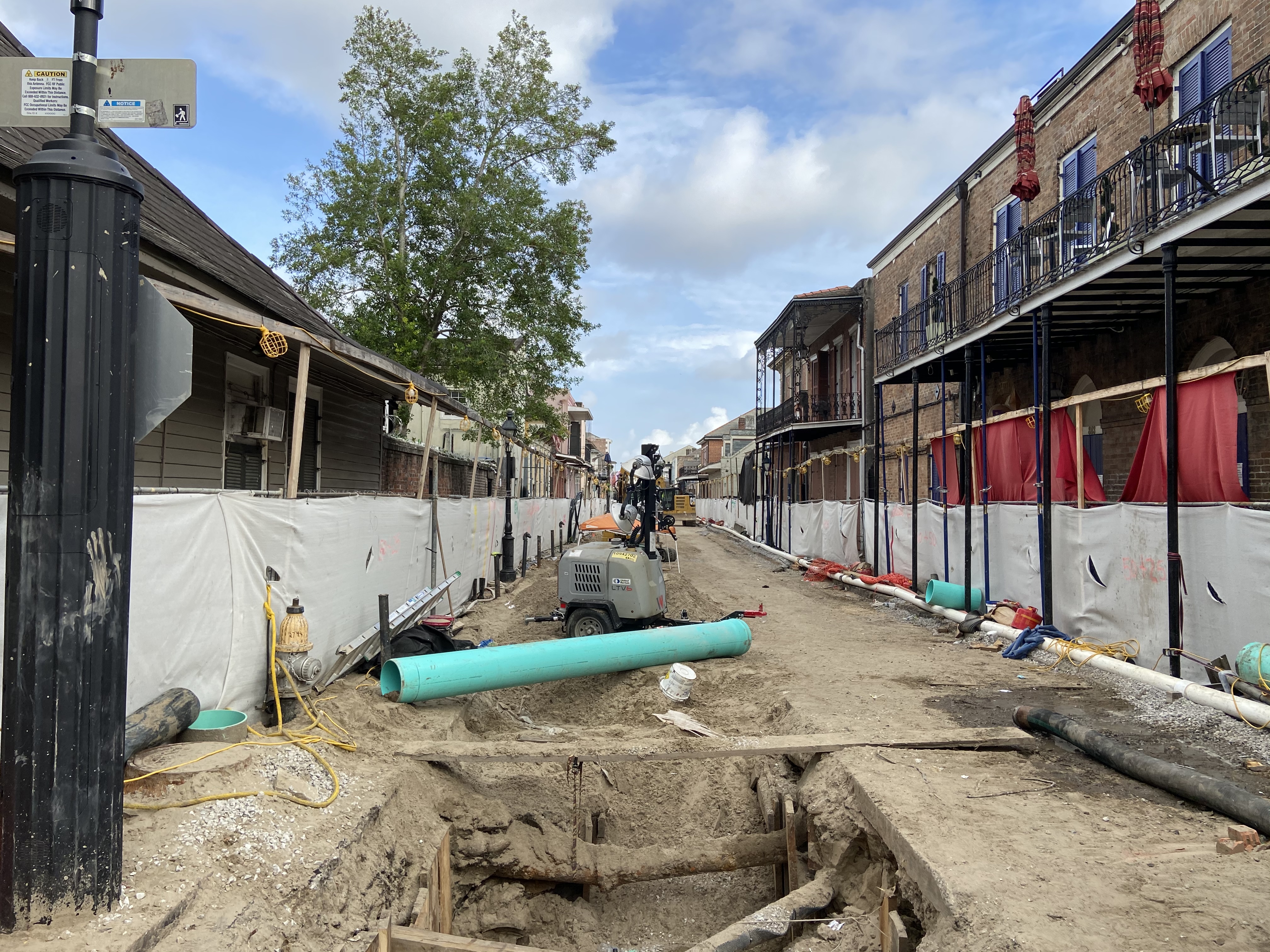 ST. ANN FULL RECONSTRUCTION CONTINUING IN THE 800 BLOCK