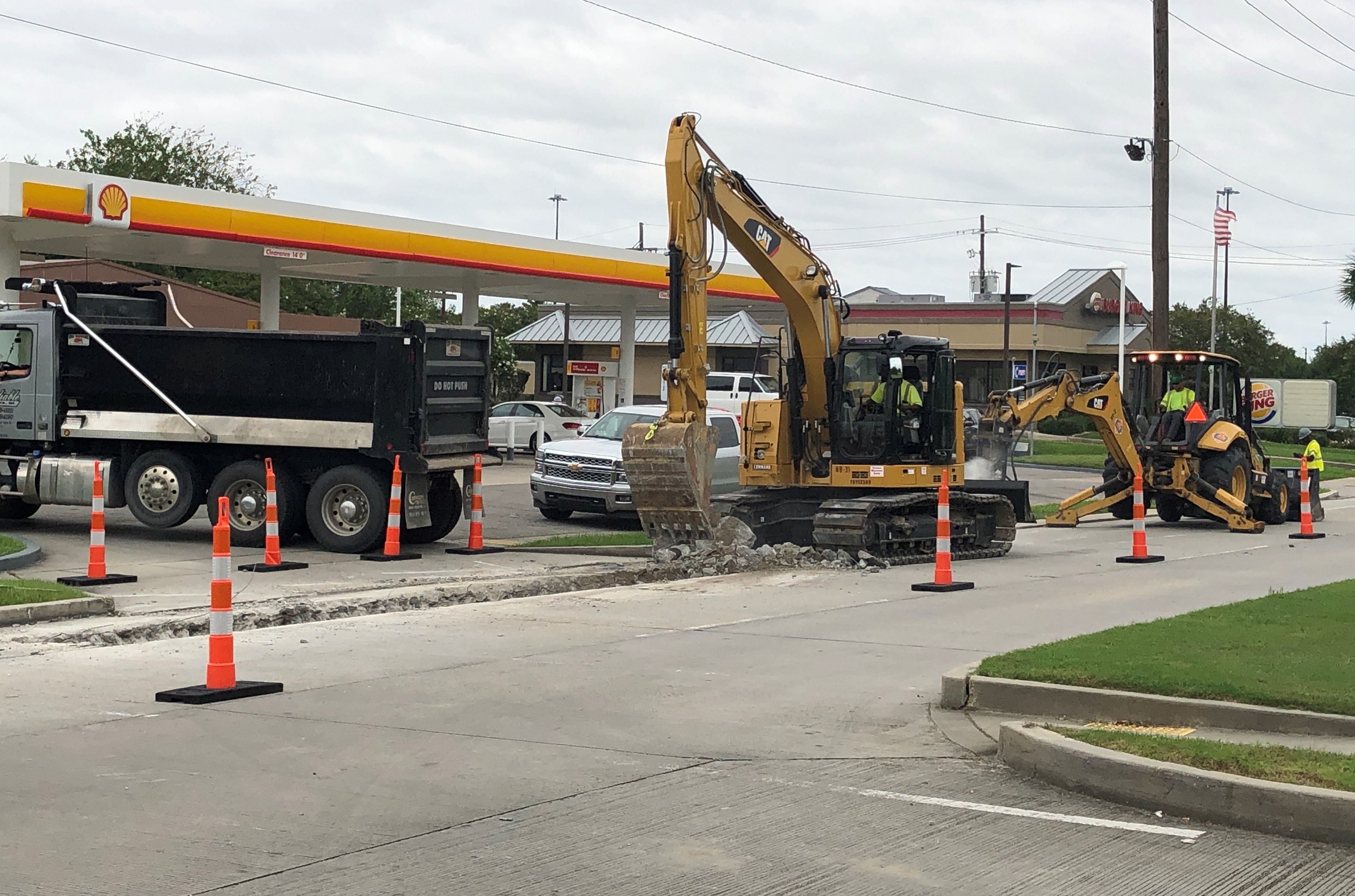 UTILITY INSTALLATIONS AND RELOCATIONS CONTINUE IN MILNEBURG GROUP A PROJECT