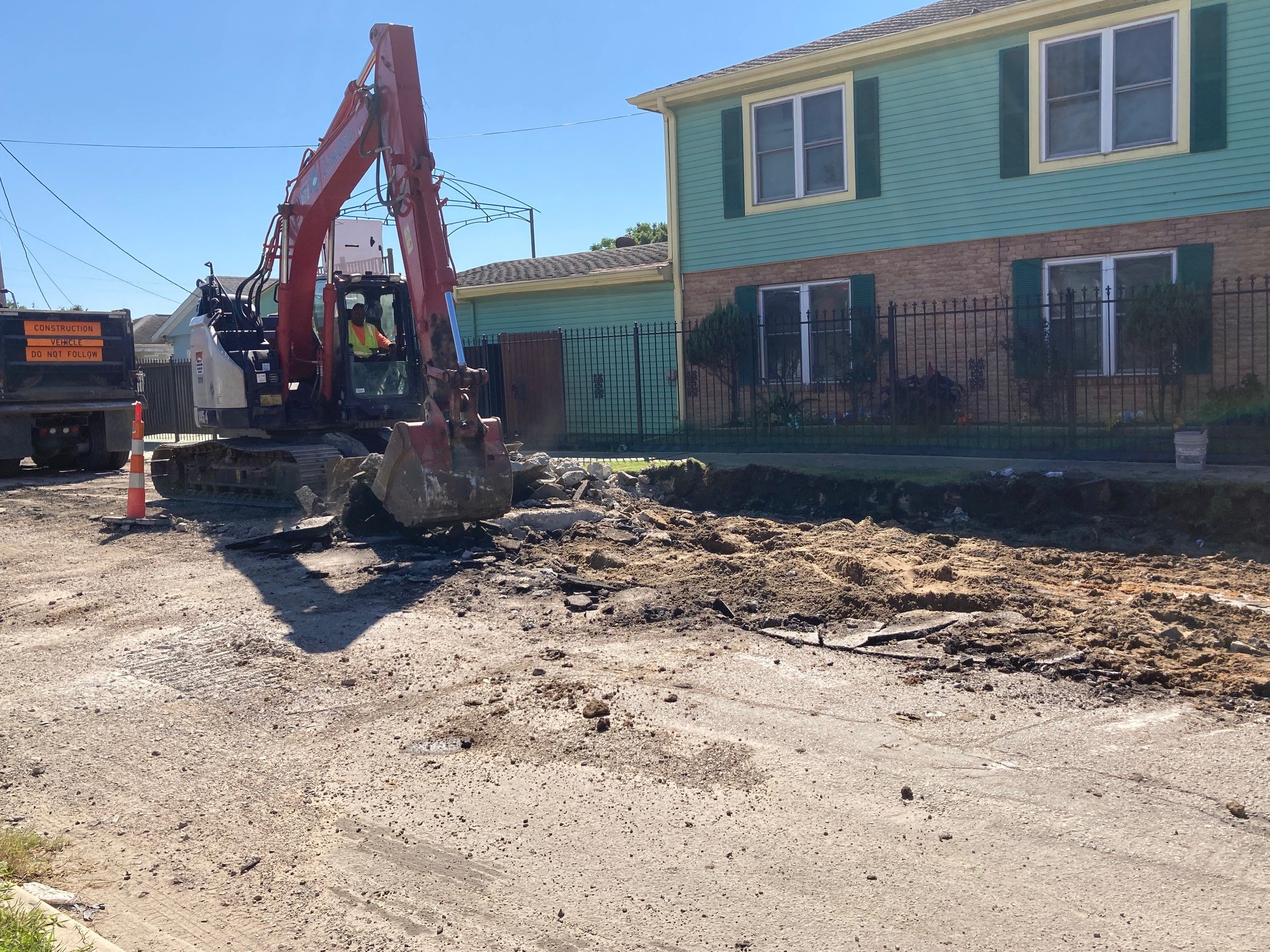 WATER LINEOPERATIONS UNDERWAY ON ST. BERNARD GROUP A PROJECT