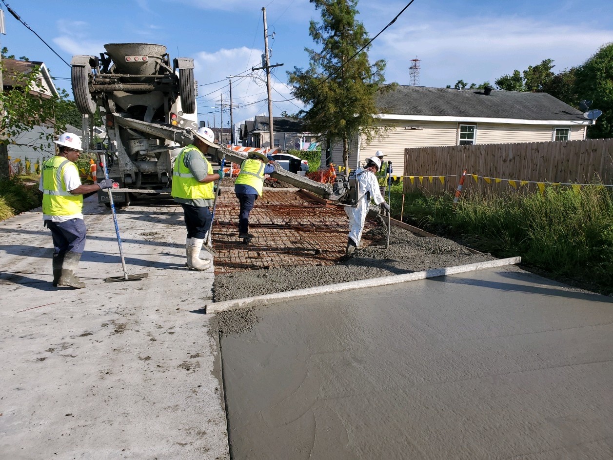 WATERLINE WORK CONTINUES ON FIRST STREET AS PART OF THE CENTRAL CITY GROUP A